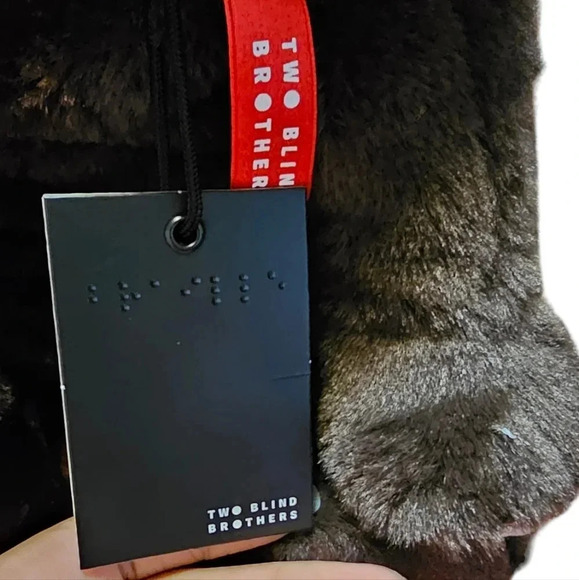 Two Blind Brothers Guide dog Braille - Picture 3 of 3